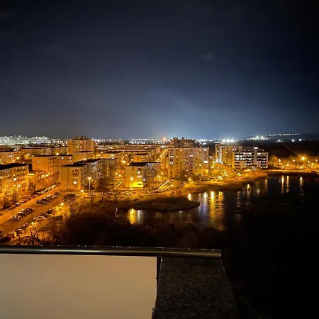 Lakeside Apartment Cluj-Napoca 아파트 *