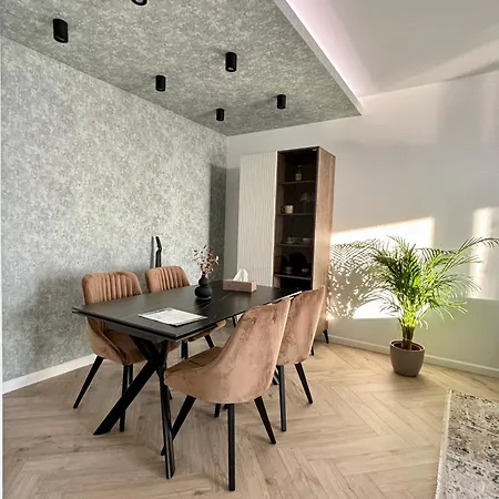 Lakeside Apartment Cluj-Napoca 아파트 *